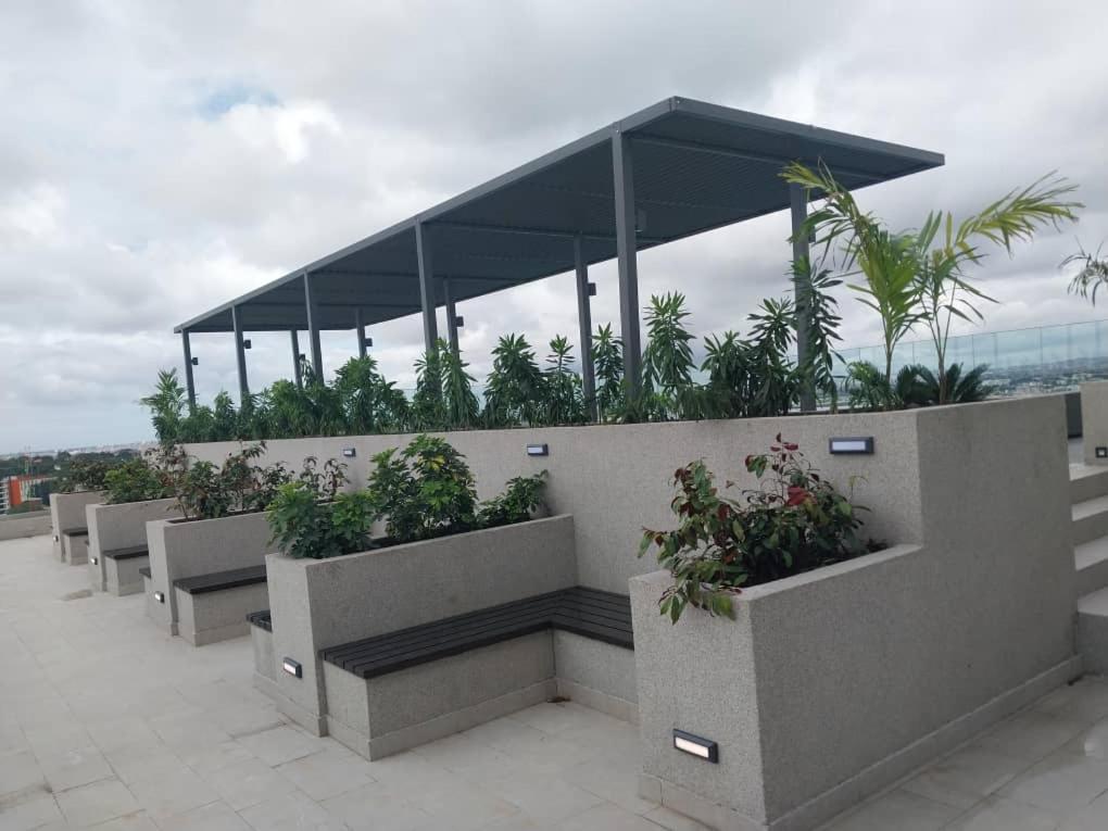The Lennox Luxury Apartment Accra Exterior photo