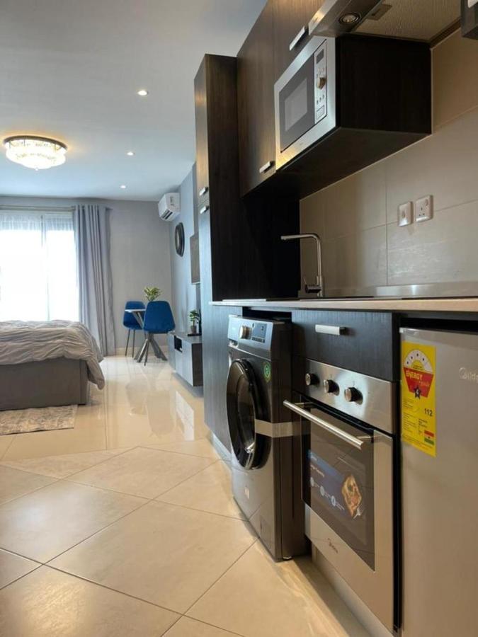 The Lennox Luxury Apartment Accra Exterior photo